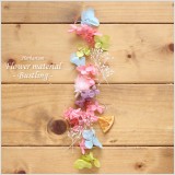 Bustling=にぎやかな の意味にピッタリなハーバリウム花材キット♪異なる色の組み合わせですが、不思議としっくりくる色合いです。にぎやかで、元気になりそうなカラーの花材キットです。ハーバリウム資材、アロマキャンドル、サシェなどの材料におすすめ!小分け花材パックです。